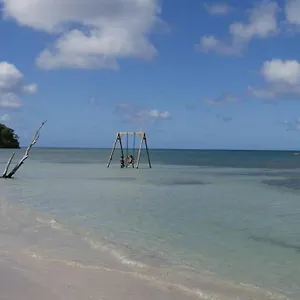 Les Pieds Dans L'eau Avec Base De Loisir Dans Un Lieu Idyllique- The B-caritan Appartement Sainte-Anne